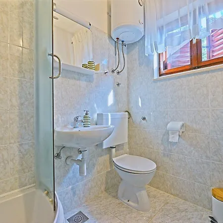 House Viki Postira