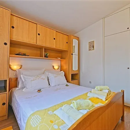 House Viki Postira
